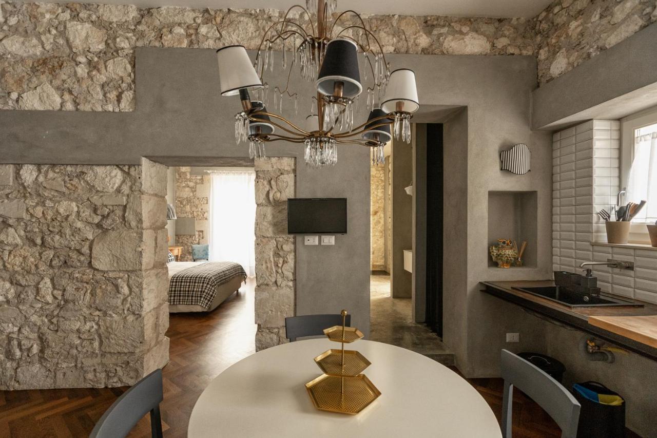Suite San Tommaso - Ortigia Holidays Syracuse ภายนอก รูปภาพ